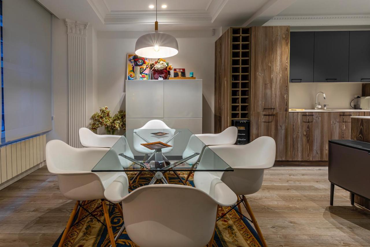 110 M2 Central Apartment In Abando Close To Guggenheim With Parking Bilbao Exterior photo