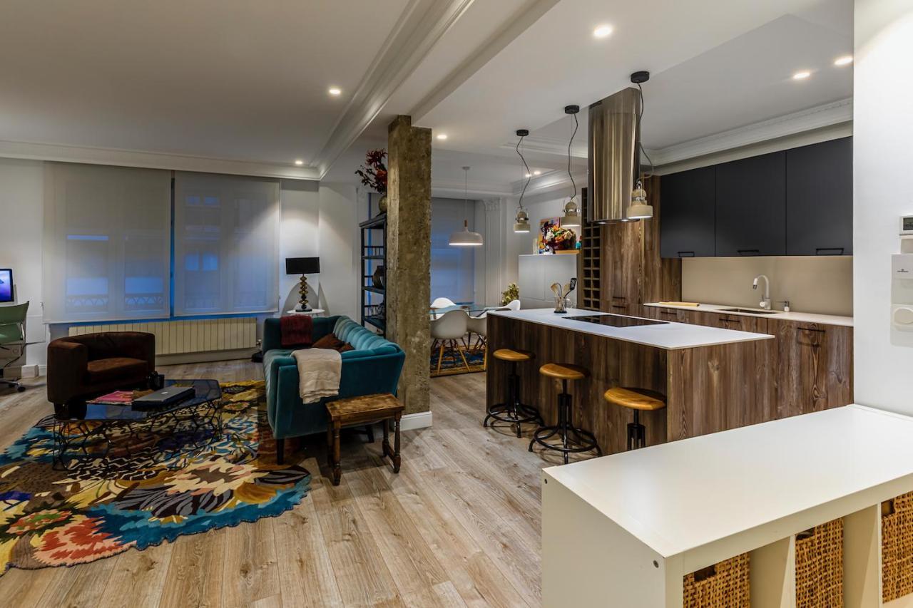 110 M2 Central Apartment In Abando Close To Guggenheim With Parking Bilbao Exterior photo